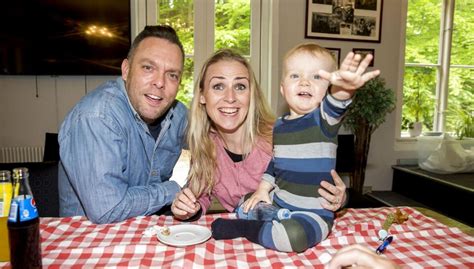 Skuespiller Mikkel Schrøder blev søndag gift med Christine Astrid.